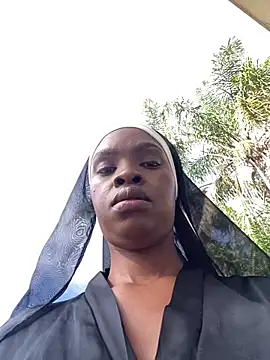 Snapshot of LuciousLips96 chatting on June 7, 2026, 8:51 am LuciousLips96 online show from June 7, 2026, 8:51 am