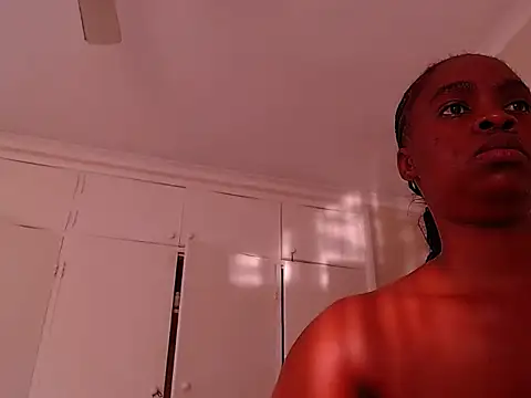 LuciousLips96 online show from July 11, 2026, 7:44 am