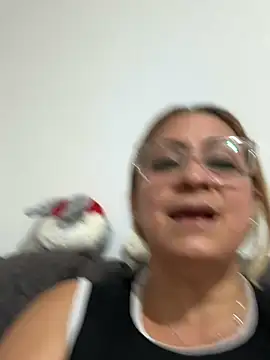 Snapshot of x_elena_x chatting on December 20, 2024, 4:53 am x elena x online show from December 20, 2024, 4:53 am