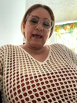 Snapshot of x_elena_x chatting on December 25, 2024, 7:13 pm x elena x online show from December 25, 2024, 7:13 pm