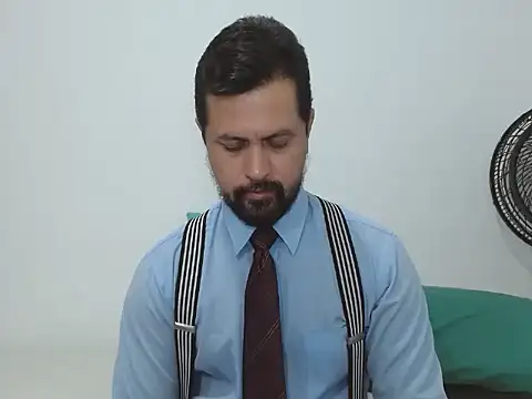 Snapshot of TRIISTAN_KING10 chatting on December 10, 2024, 7:54 pm TRIISTAN KING10 online show from December 10, 2024, 7:54 pm