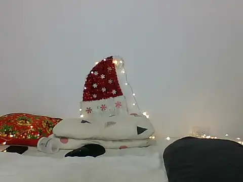 Snapshot of TRIISTAN_KING10 chatting on December 28, 2024, 12:04 am TRIISTAN KING10 online show from December 28, 2024, 12:04 am