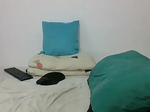 Snapshot of TRIISTAN_KING10 chatting on February 13, 2025, 8:24 pm TRIISTAN KING10 online show from February 13, 2025, 8:24 pm