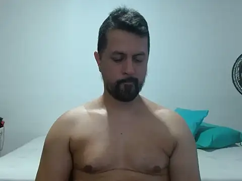 Snapshot of TRIISTAN_KING10 chatting on November 18, 2025, 10:14 pm TRIISTAN KING10 online show from November 18, 2025, 10:14 pm