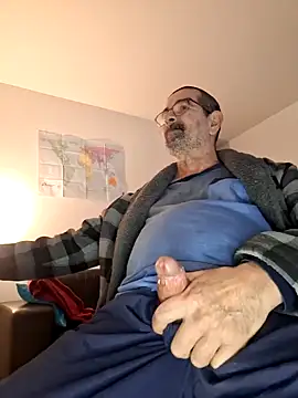 Snapshot of silvio-aus-luzern-CH chatting on January 28, 2025, 8:36 am silvio-aus-luzern-CH online show from January 28, 2025, 8:36 am