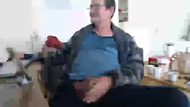 Snapshot of silvio-aus-luzern-CH chatting on March 22, 2026, 1:36 pm silvio-aus-luzern-CH online show from March 22, 2026, 1:36 pm