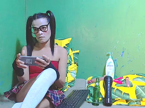 Paula Jordan online show from November 22, 2025, 7:35 pm