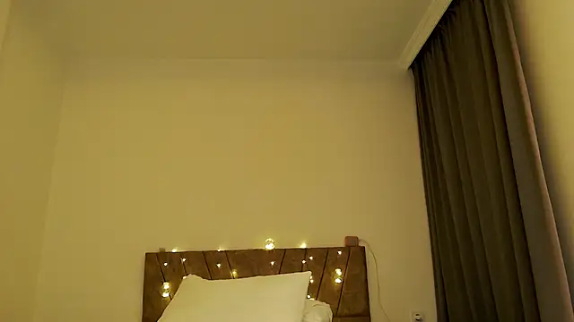 Snapshot of DanyMin chatting on May 22, 2026, 6:42 am DanyMin online show from May 22, 2026, 6:42 am