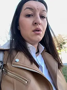 Snapshot of AlexandraGiogio chatting on March 9, 2025, 12:20 pm AlexandraGiogio online show from March 9, 2025, 12:20 pm