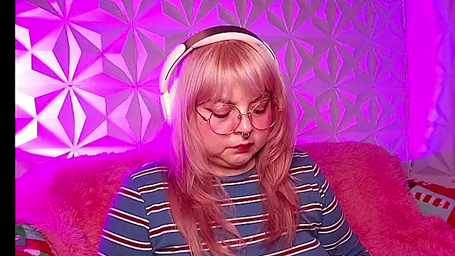 Satyn doll online show from January 15, 2026, 1:32 am