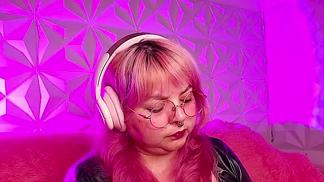 Satyn doll online show from February 24, 2026, 11:36 pm