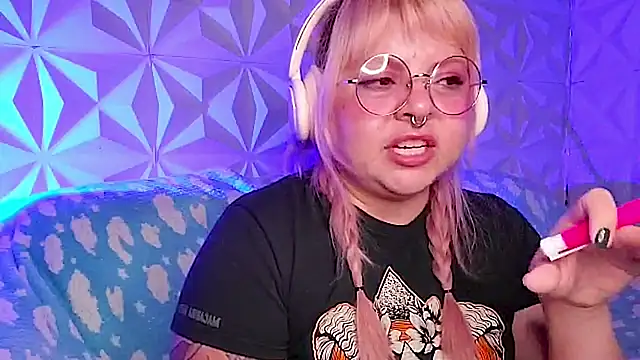 Satyn doll online show from April 25, 2026, 12:13 am