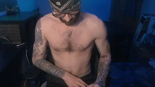 Snapshot of SexxxyLouis chatting on February 7, 2025, 9:37 pm SexxxyLouis online show from February 7, 2025, 9:37 pm