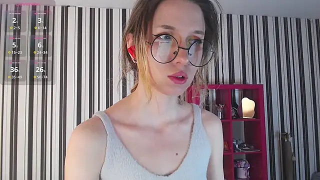 Snapshot of _Hanna_Moon_ chatting on March 5, 2025, 6:54 am Hanna Moon online show from March 5, 2025, 6:54 am