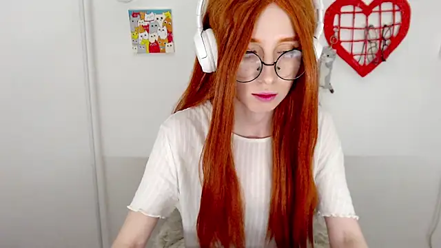  Hanna Moon  online show from July 5, 2026, 12:45 pm