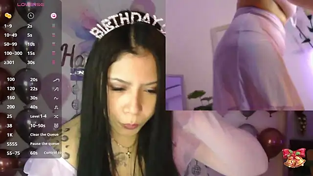 Snapshot of little_susie chatting on December 17, 2025, 9:37 am little susie online show from December 17, 2025, 9:37 am