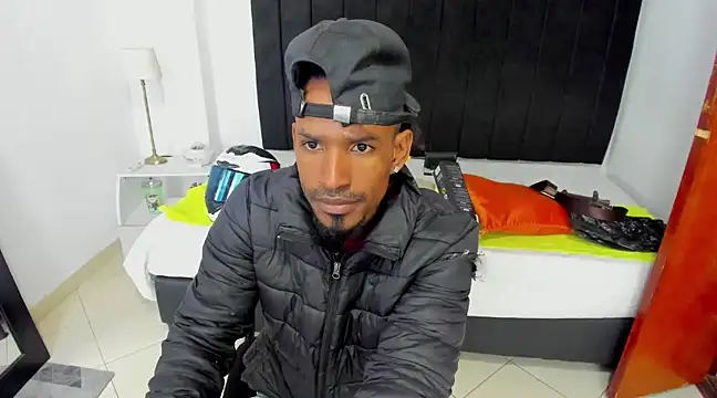 anhtony wayans online show from February 6, 2025, 12:54 am