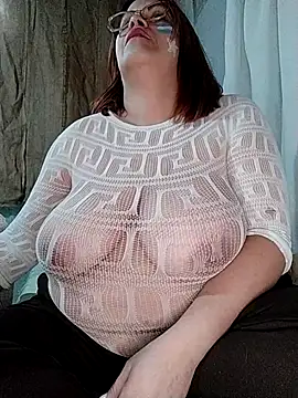 Snapshot of AyantiPonz79 chatting on July 19, 2026, 6:44 pm AyantiPonz79 online show from July 19, 2026, 6:44 pm