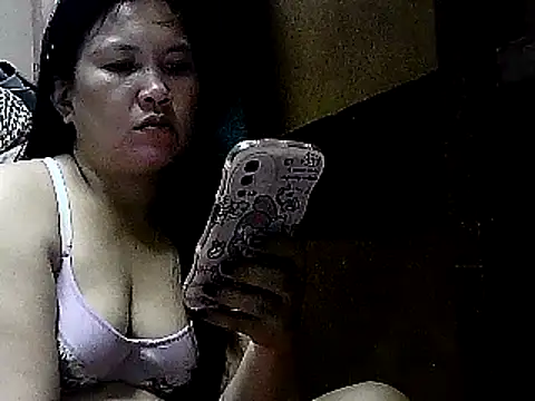 Snapshot of XbighotbootyX chatting on January 21, 2025, 9:57 pm XbighotbootyX online show from January 21, 2025, 9:57 pm