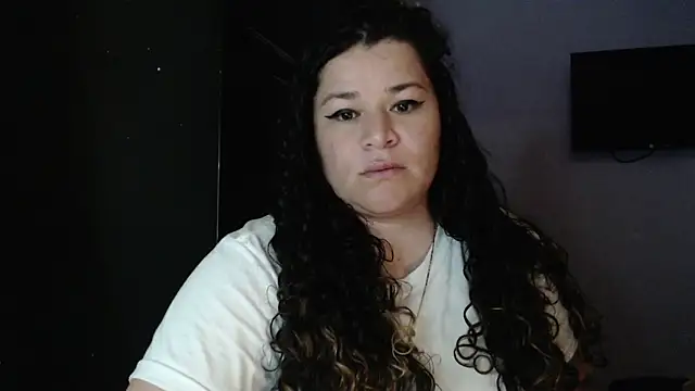 Snapshot of ANGELIQUE_KLANE chatting on February 21, 2025, 7:01 am ANGELIQUE KLANE online show from February 21, 2025, 7:01 am