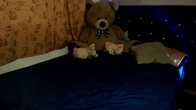 Snapshot of ANGELIQUE_KLANE chatting on November 13, 2025, 5:56 pm ANGELIQUE KLANE online show from November 13, 2025, 5:56 pm