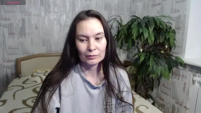 Snapshot of GinaQSoul chatting on June 25, 2026, 6:45 pm GinaQSoul online show from June 25, 2026, 6:45 pm
