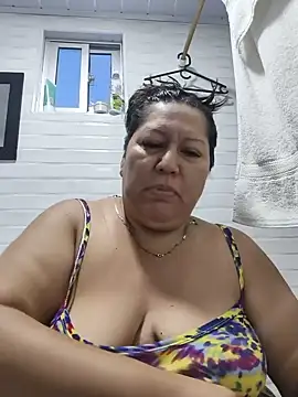 Brenda Berck  online show from June 15, 2026, 1:13 pm