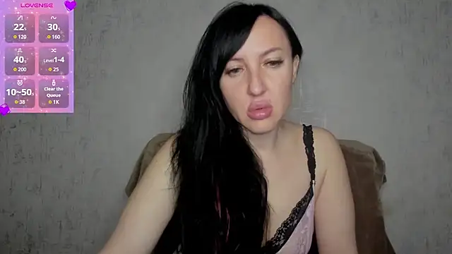 MissGulia online show from April 26, 2026, 2:09 am