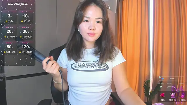 Snapshot of azure_moon2 chatting on October 16, 2025, 7:53 am azure moon2 online show from October 16, 2025, 7:53 am