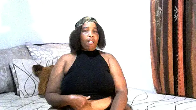 Snapshot of LadyLillyX chatting on May 6, 2026, 5:18 pm LadyLillyX online show from May 6, 2026, 5:18 pm