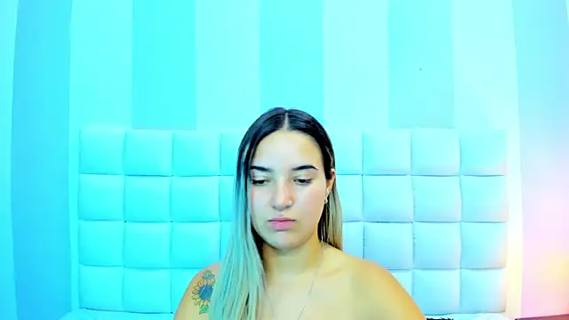 Snapshot of teresasroom_ chatting on February 4, 2025, 9:10 pm teresasroom online show from February 4, 2025, 9:10 pm