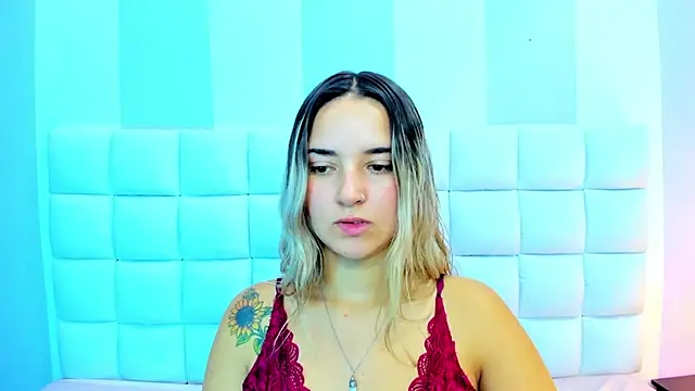 Snapshot of teresasroom_ chatting on February 13, 2025, 3:35 pm teresasroom online show from February 13, 2025, 3:35 pm