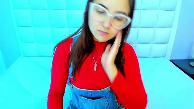 Snapshot of teresasroom_ chatting on June 6, 2026, 3:00 am teresasroom online show from June 6, 2026, 3:00 am