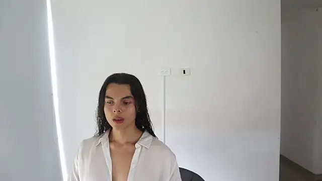 Snapshot of _Vahos_ chatting on January 27, 2025, 6:09 pm Vahos online show from January 27, 2025, 6:09 pm