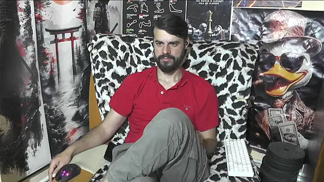Snapshot of 00george chatting on May 18, 2026, 7:41 pm 00george online show from May 18, 2026, 7:41 pm