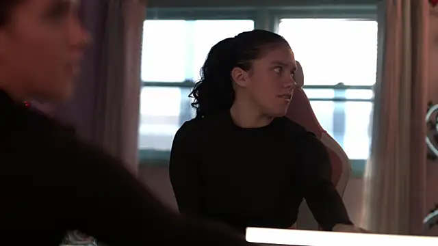 Nikki Torres online show from February 25, 2025, 6:20 pm