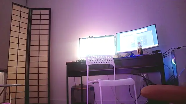 Mikela Alexa online show from November 20, 2025, 4:01 am