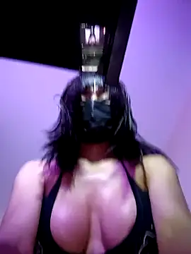 Snapshot of Latin_summer chatting on March 1, 2025, 4:47 am Latin summer online show from March 1, 2025, 4:47 am