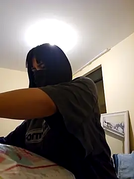 Snapshot of Latin_summer chatting on October 31, 2025, 2:12 am Latin summer online show from October 31, 2025, 2:12 am