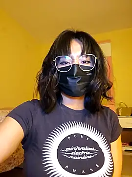 Snapshot of Latin_summer chatting on December 1, 2025, 3:00 am Latin summer online show from December 1, 2025, 3:00 am