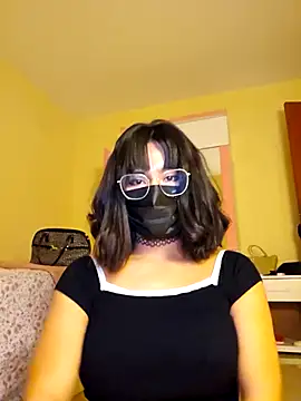 Snapshot of Latin_summer chatting on December 2, 2025, 2:50 am Latin summer online show from December 2, 2025, 2:50 am