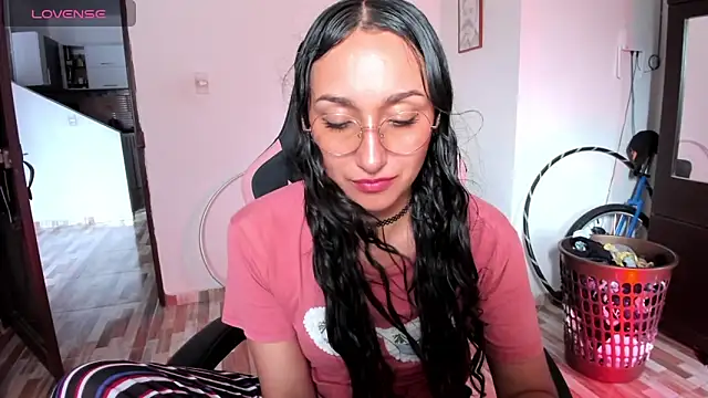 adrena 10 online show from April 30, 2026, 9:52 pm