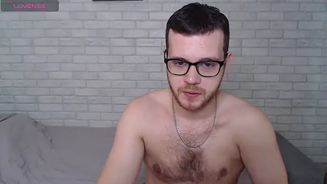 Snapshot of Alexxx_horny chatting on June 3, 2026, 8:17 am Alexxx horny online show from June 3, 2026, 8:17 am