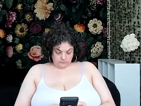 Exotic-Melons online show from June 12, 2026, 10:52 pm