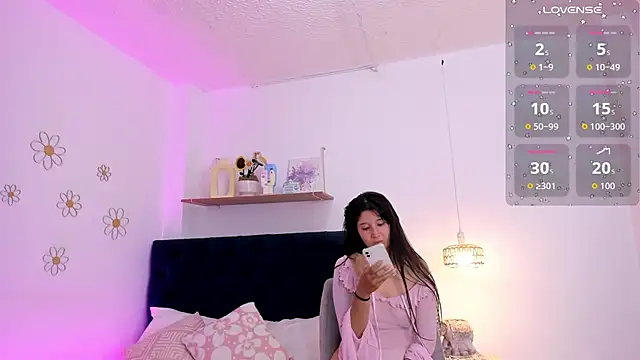 Dulce andrea   online show from June 13, 2026, 11:46 pm