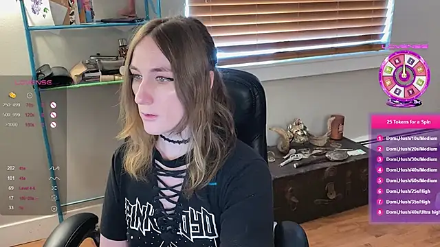 luluvaladon online show from February 13, 2025, 7:10 pm