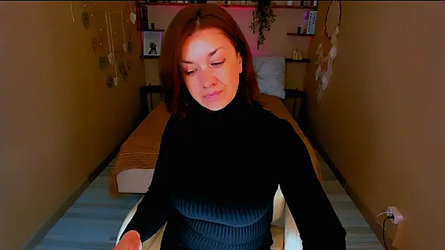 Snapshot of AnaMills chatting on November 15, 2025, 10:12 am AnaMills online show from November 15, 2025, 10:12 am