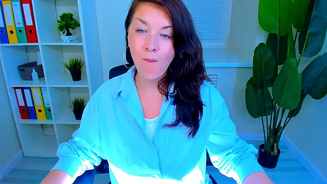 AnaMills online show from July 5, 2026, 8:38 pm