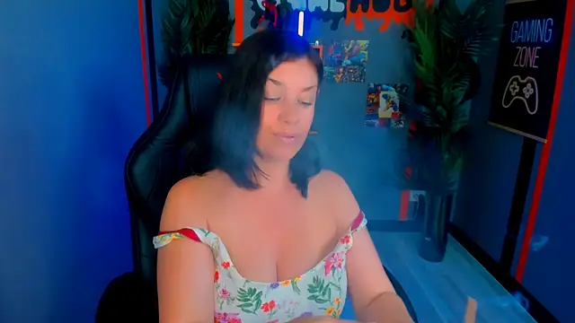 AnaMills online show from July 28, 2026, 6:20 pm
