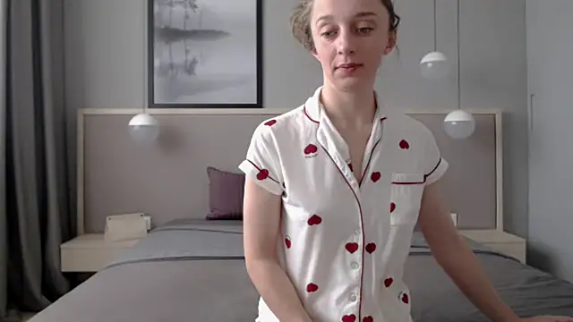 ShySchoolGirl online show from October 8, 2025, 10:35 am